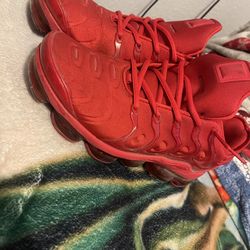 Nike Vapormax Plus Red