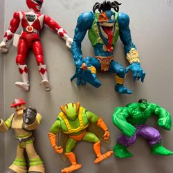 Action figures 4 to 6 inch