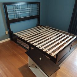 Queen bed for sale 