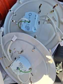 Light fixtures