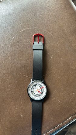 Modern Truth Knowledge New Clothes Hipster Watch