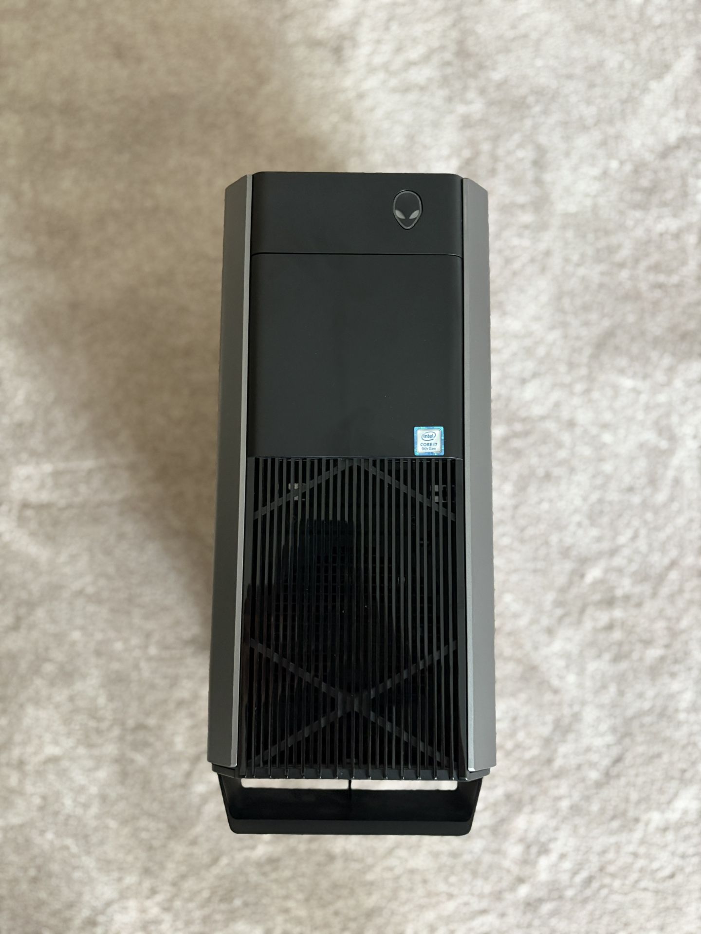 Alienware Aurora R8 9th Generation I7-9700K GTX 1080 16GB RAM