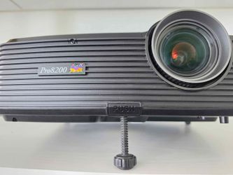 ViewSonic Pro8200 Projector