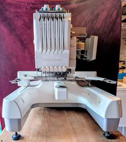 Baby Lock Array 6-Needle Computerized Embroidery Machine – Excellent Condition