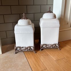 Belaverra Canisters