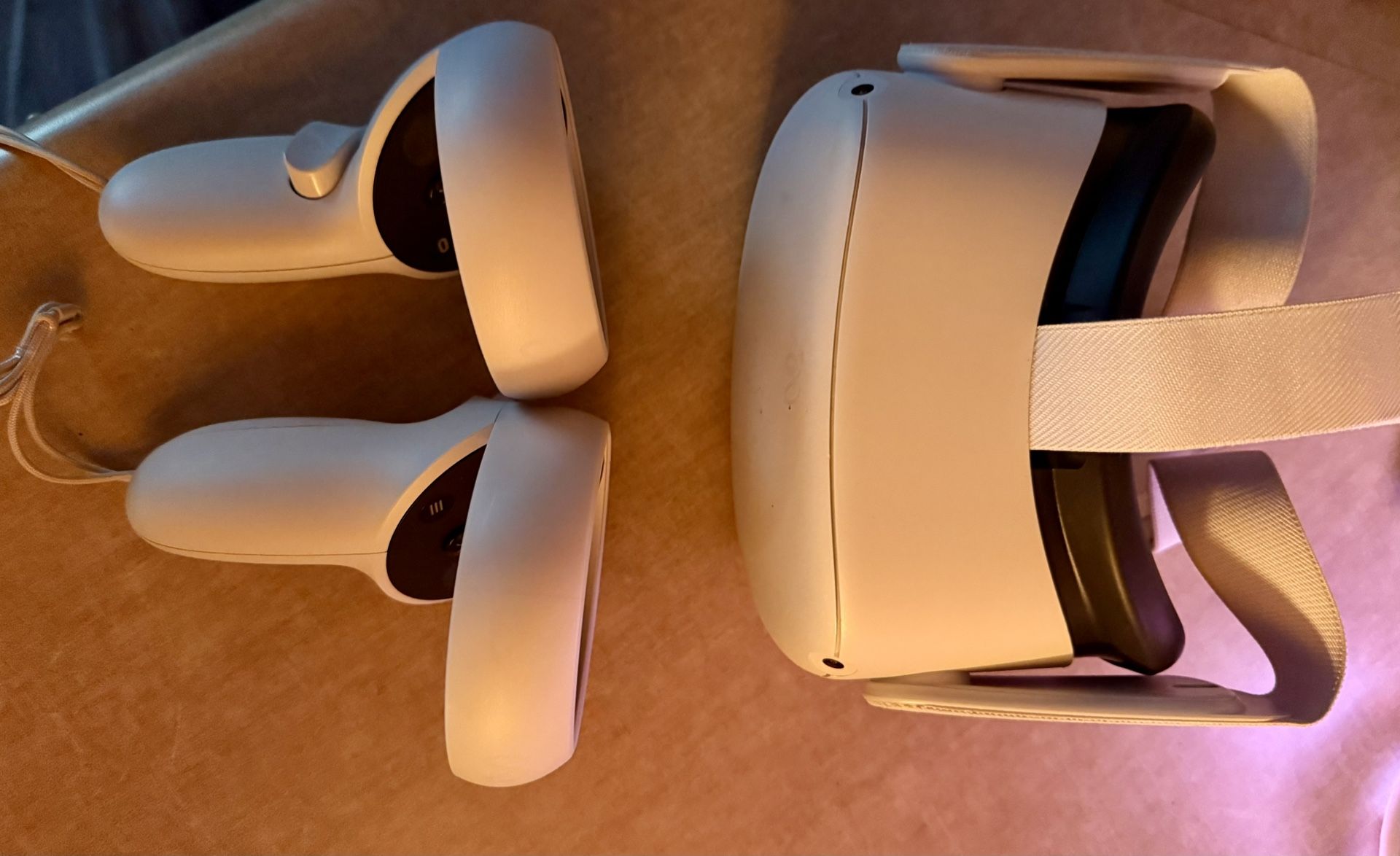 Meta Quest 2 – 128GB VR Headset (Great Condition!)