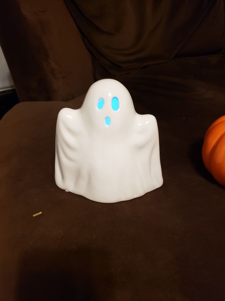 A ghost that lights up