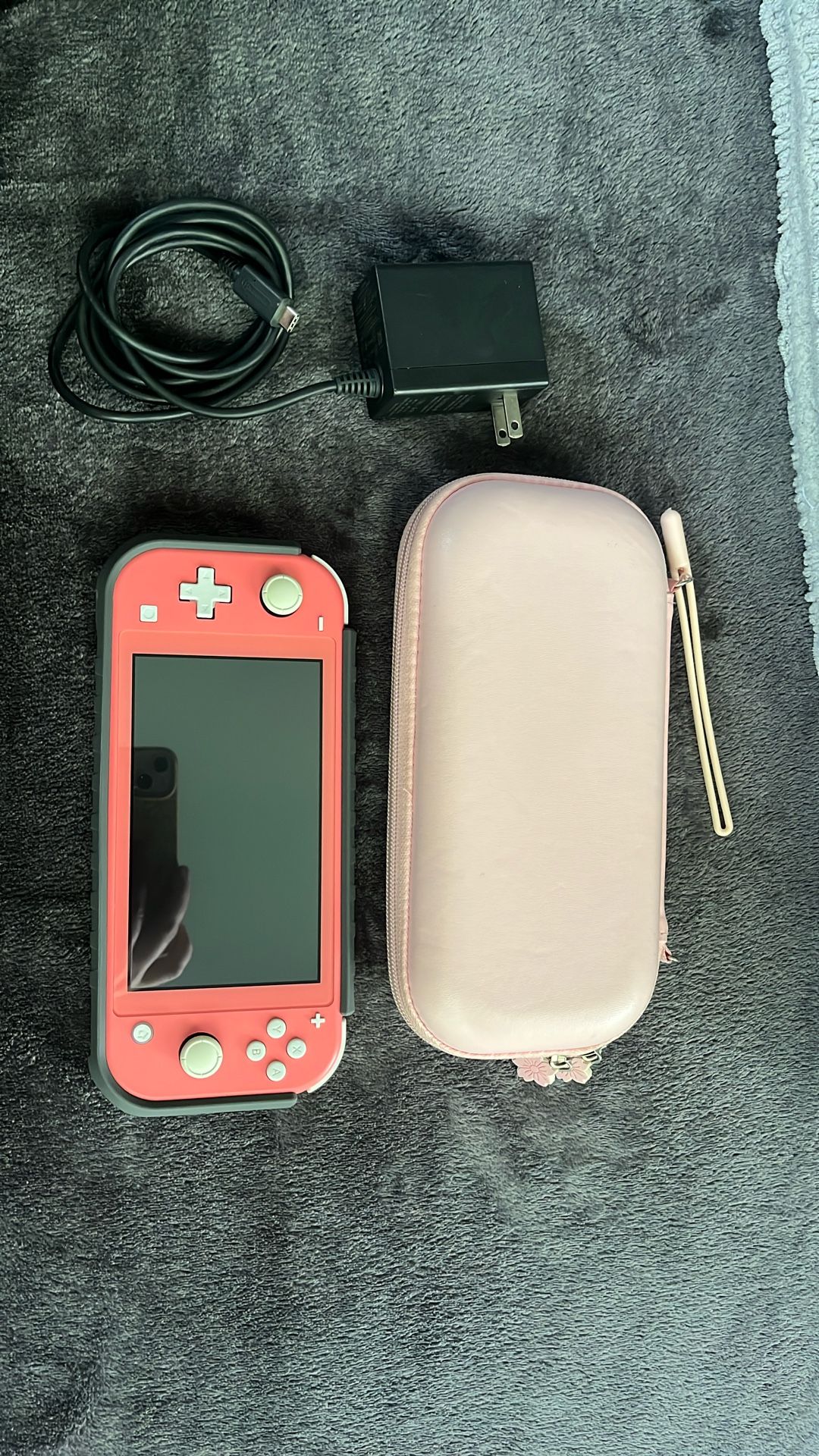 Nintendo Switch Lite Coral