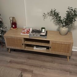 Amazon TV console. 65”