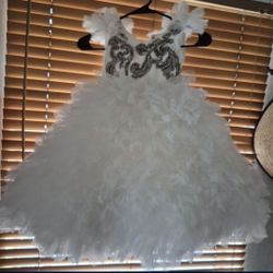 Nice Dress For Girl For Any Occasion Size 4/5