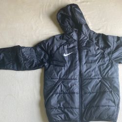 Black  Nike Puffer (Medium)