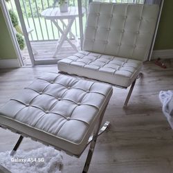 Brand New Barcelona Style  Chair With Ottoman  Genuine Leather  White