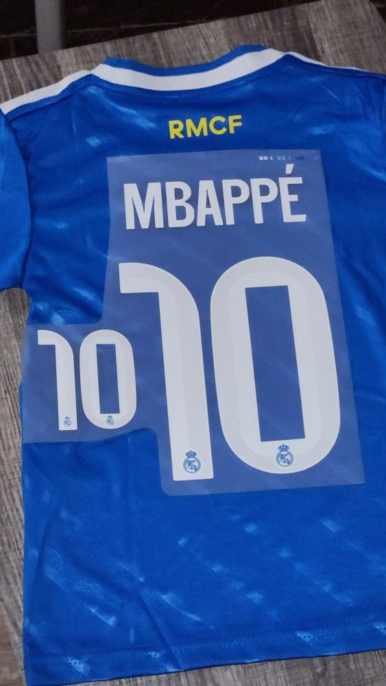 Real Madrid 2025/2026 Kids Kit