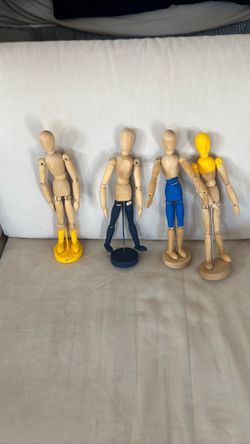 Cuatro Maniquíes De Dibujo Articulados De 14” Altos $15 Por Los Cuatro