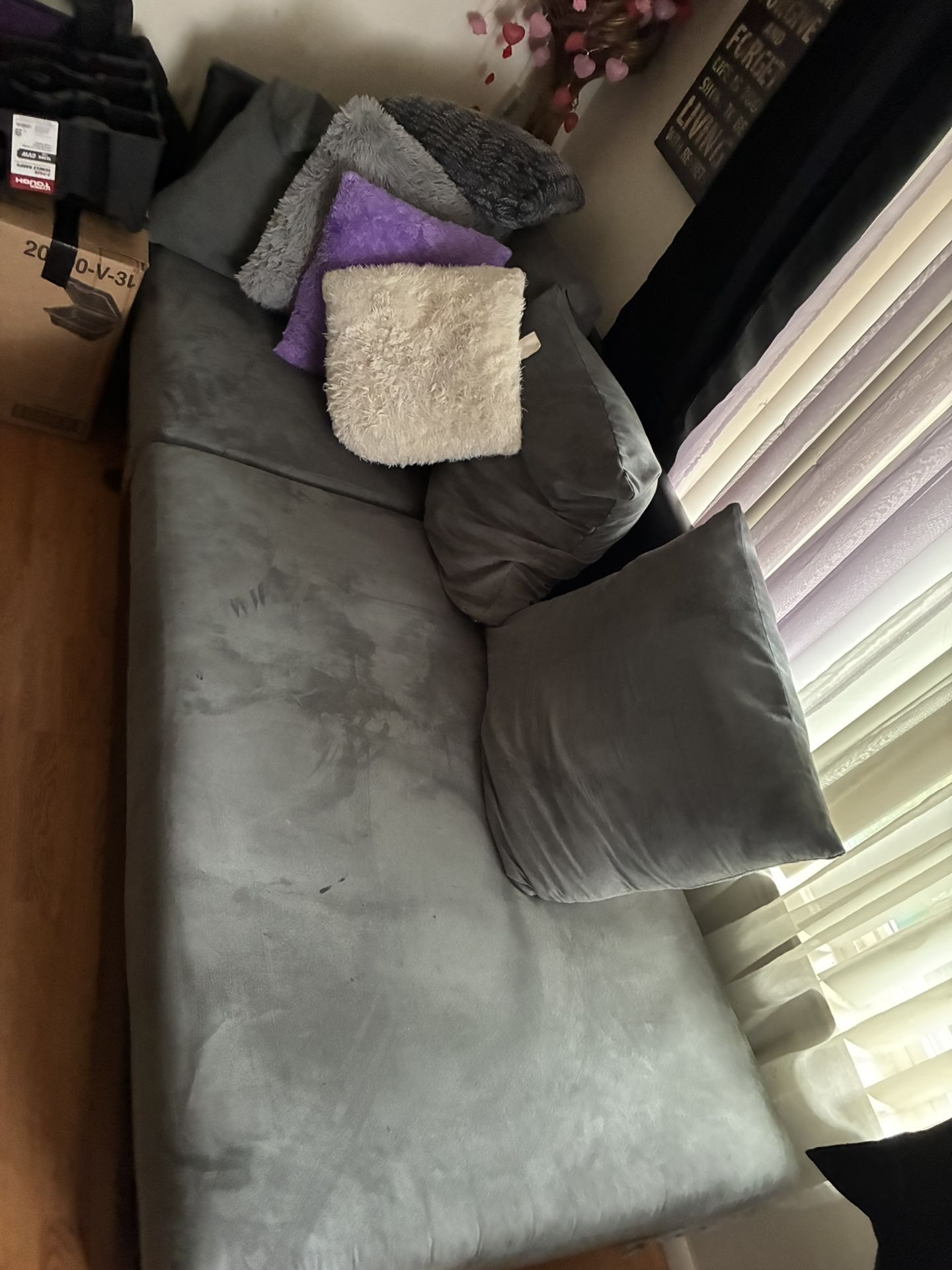 Sectional Sofa / Odom