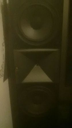 Jbl hls820 tower speakers