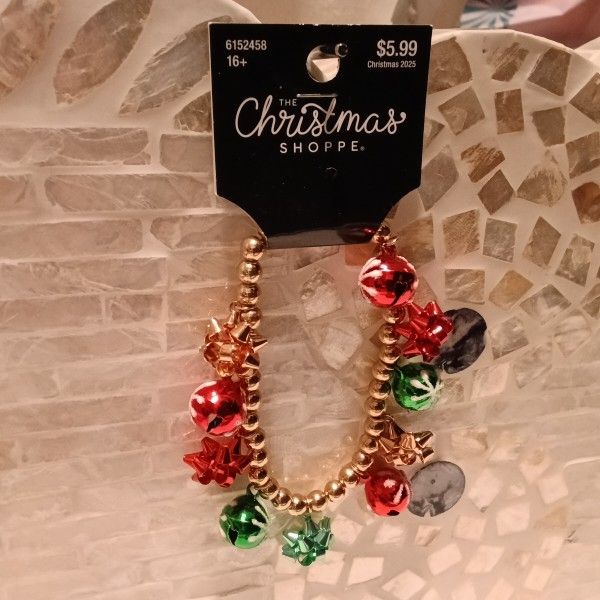 The Christmas Shoppe Jingle Bracelet NWT