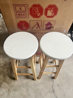 Solid Wood Round Bar Stool With Red Cushions