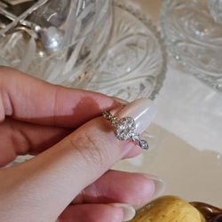 Wedding Band Classic Princess Style 👸  Size 7.5-8 Moissanite Stone Silver 