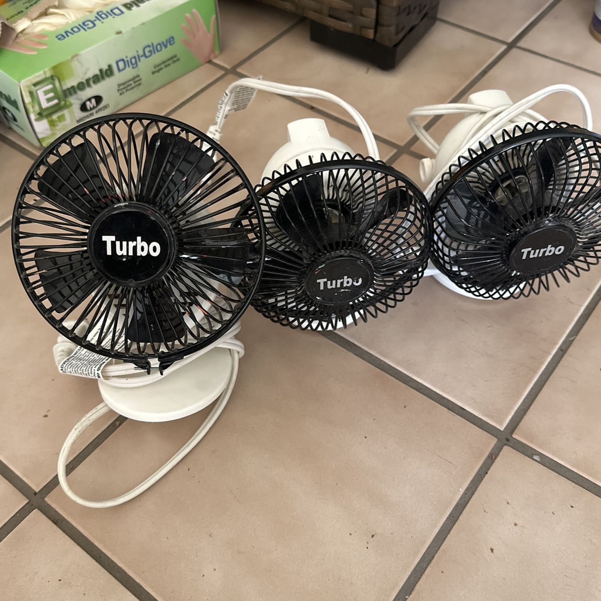 table fan