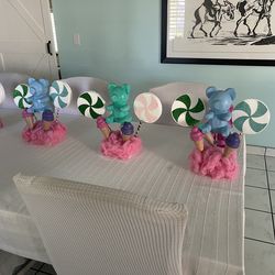 6 Candy land centerpieces