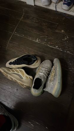 Yeezy 700 & Yeezy 730