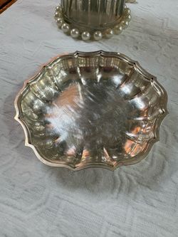 Vintage International Silver Co Chippendale 693 Silverplate 5” Dish