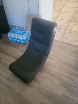 Gaming floor chair