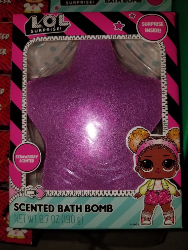 Lol bath bomb surprise
