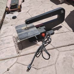 Scroll Saw By Dremel