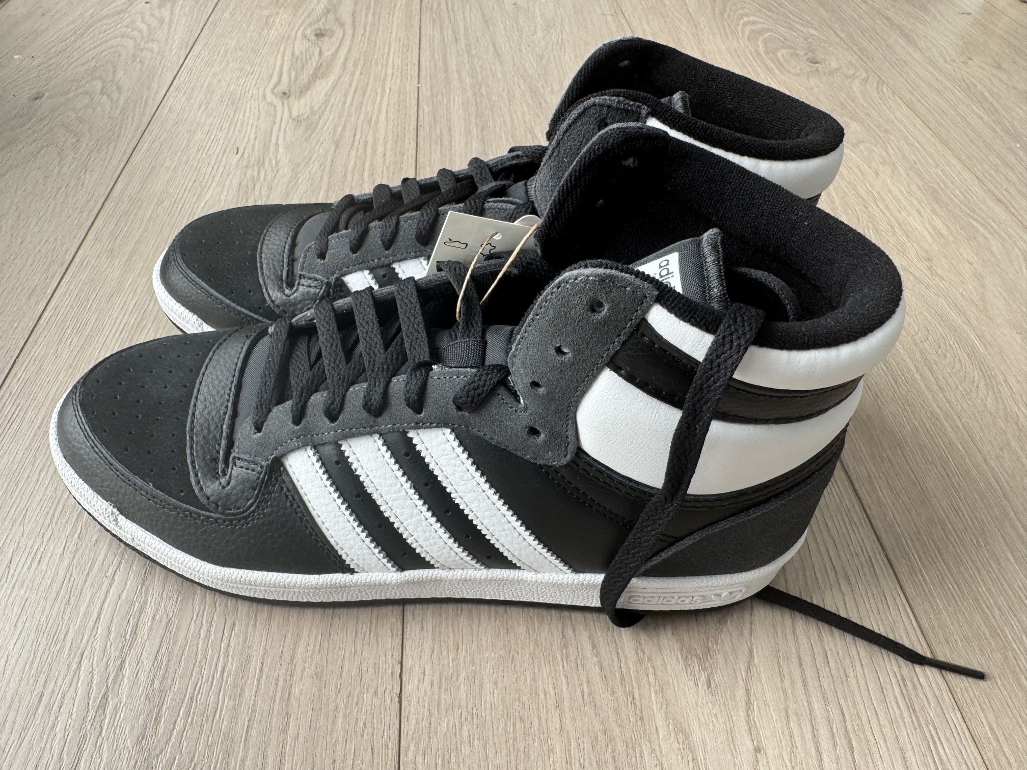 adidas Originals Men’s Top Ten Red Bulls Sneaker, Size 10 - NEW