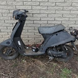 Yamaha Razz Moped