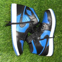 Jordan 1 Mid 