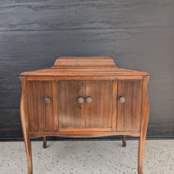 Antique VV-260 Victrola Phonograph Victor Talking Machine Company 1922 Lowboy Console 
