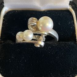 VINTAGE MIKIMOTO STERLING SILVER 3 PEARL RING Size 7 1/2 Pearls 7mm, 4mm, 3.5mm