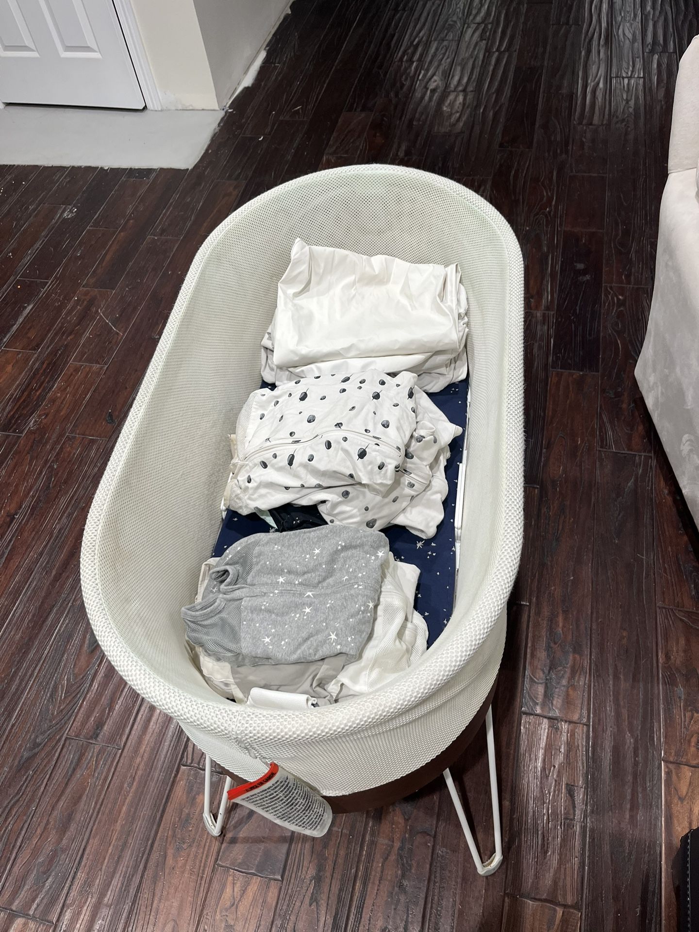 SNOO Smart Sleeper Bassinet, Free Accessories