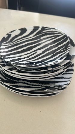 Zebra Print Ceramic Plates Set