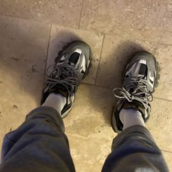 Balenciaga Tracks Size 10