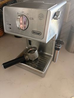 De’Longhi Espresso & Cappuccino Machine – Stainless Steel