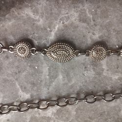 Chicos Silver Adjustable Belt Like New 