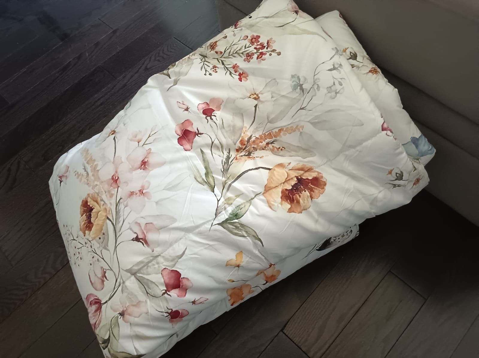 Floral Patterned bedding Set Twin XL 2 Piece
