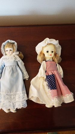 2 baby dolls