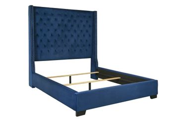 Coralayne Queen Upholstered Bed