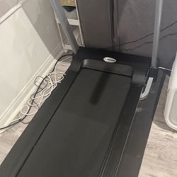 Maxkare Treadmill