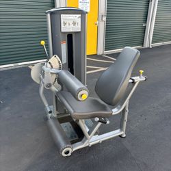 Leg Extension Machine / Leg Curl 