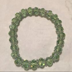 Green crystal stretchy bracelet