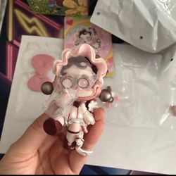 POP MART x POP LAND Finding Mokoko Blind Box Figure Series - Seen Her Skullpanda
