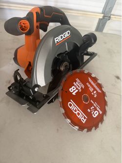 * Circular Saw
