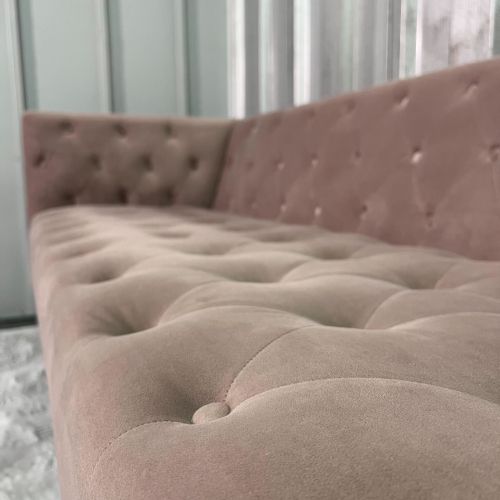 Safavieh florentino on sale tufted sofa