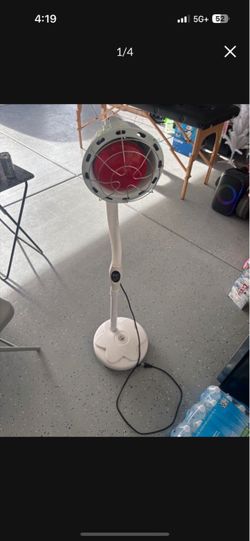 Infrared Heat Lamp on Stand